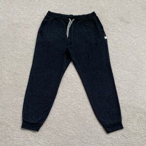 Vuori Women’s Dark Gray Jogger Sweatpants with Contrast Drawstring